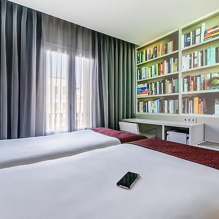Hotel Bcn Design برشلونة المظهر الخارجي الصورة A room at the hotel