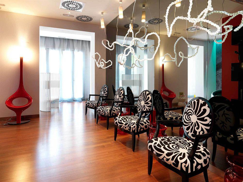 Hotel Bcn Design برشلونة المظهر الخارجي الصورة The interior of the hotel